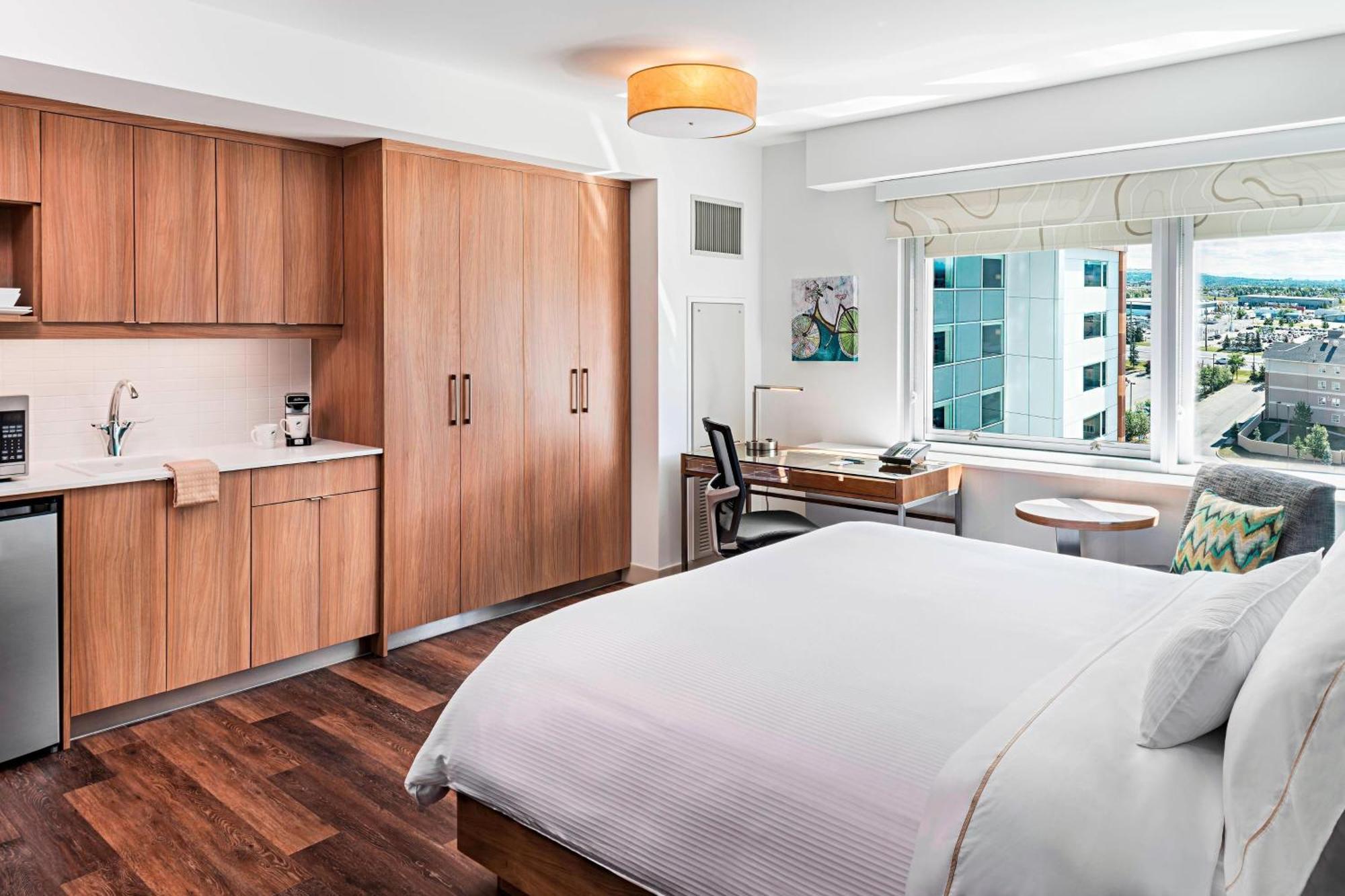 Element Calgary Airport Hotel Bagian luar foto